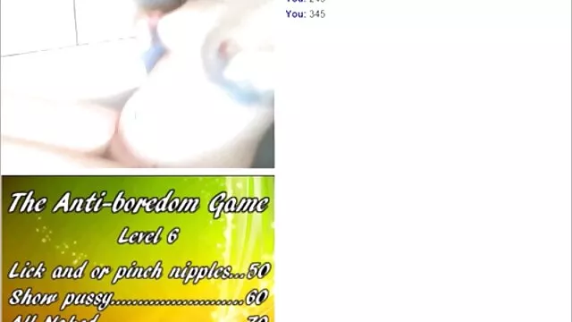 非常に若いスペイン人のカップル。 av 女性 安心