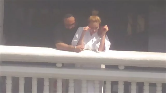 ハンターサイクスジャークオフでザジャグジーとpissesオン彼自身 女性 安心 動画 無料