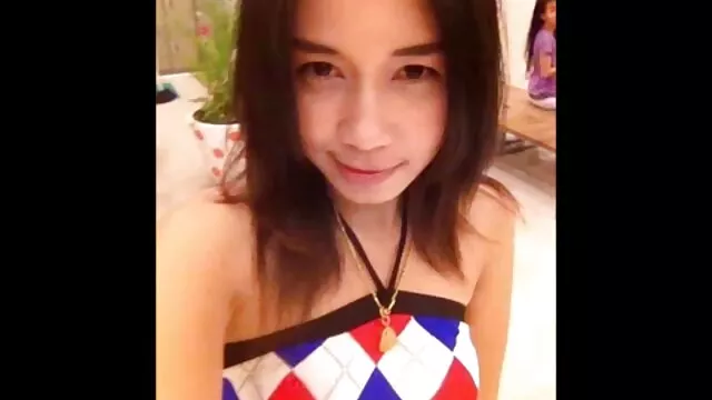 大きなおっぱいベビーオイル楽しいジャグリング えろ 女性 でも 安心